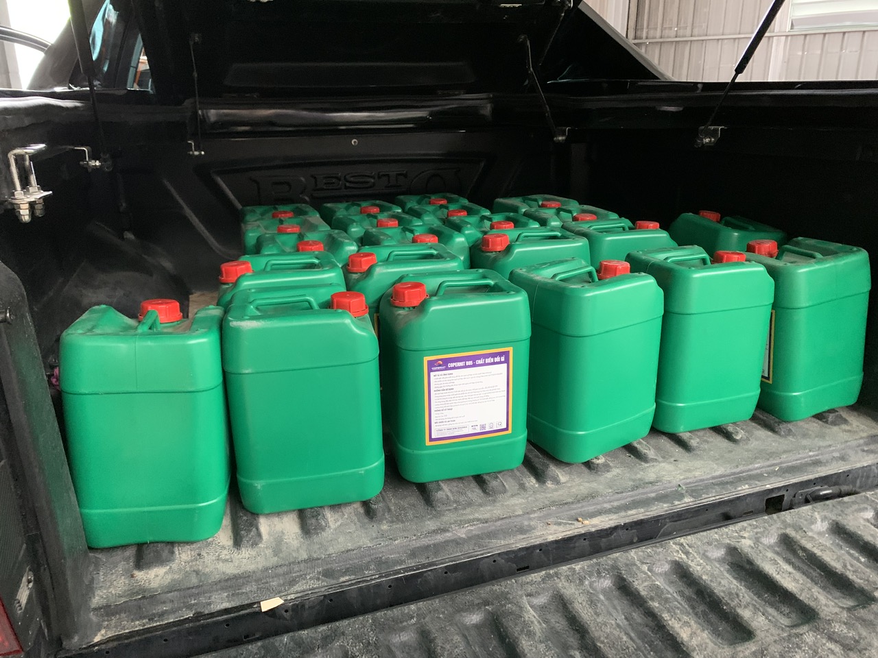 Hàng giao mỗi ngày cho khách